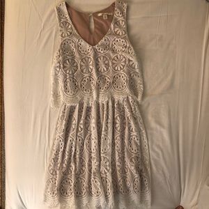 XS Francesca’s Formal White Lacey Dress